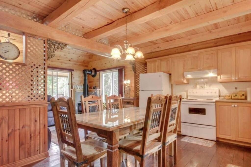 Chalet Riviere - Bord De Riviere - Romantique Сент-Алексис-де-Мон Экстерьер фото