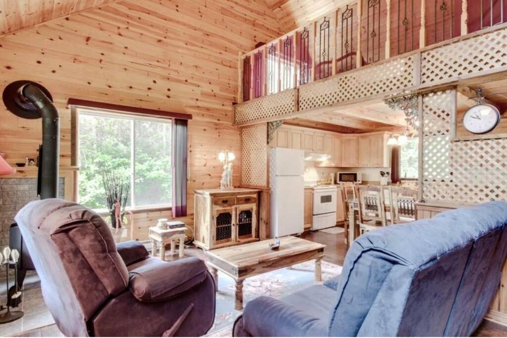 Chalet Riviere - Bord De Riviere - Romantique Сент-Алексис-де-Мон Экстерьер фото
