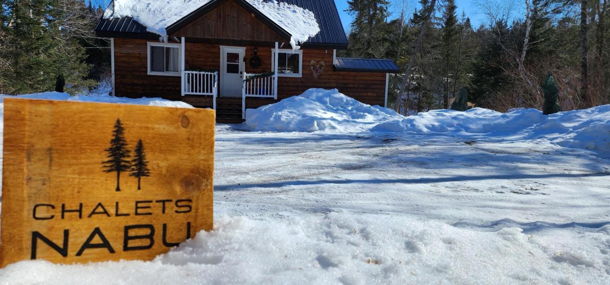 Chalet Riviere - Bord De Riviere - Romantique Сент-Алексис-де-Мон Экстерьер фото